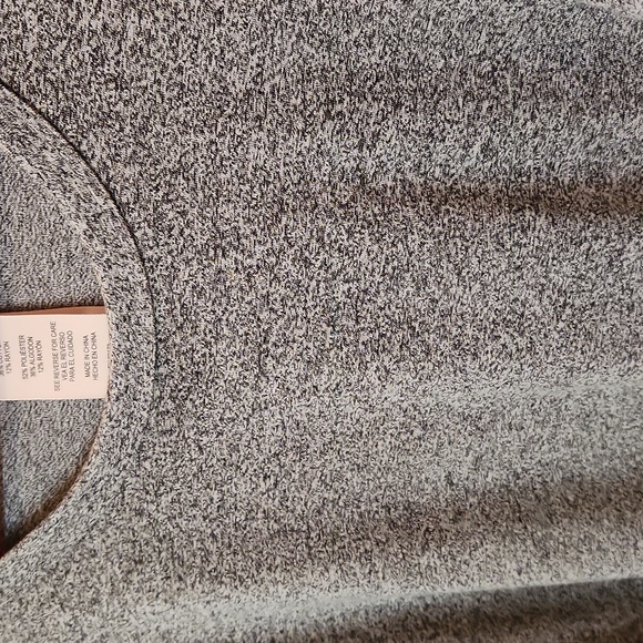 Philosophy, Large, heathered Gray flutter sleeve top - Picture 3 of 4